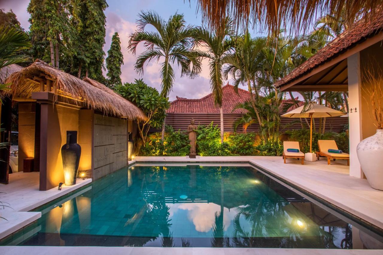Asrina Villa'S Seminyak Экстерьер фото