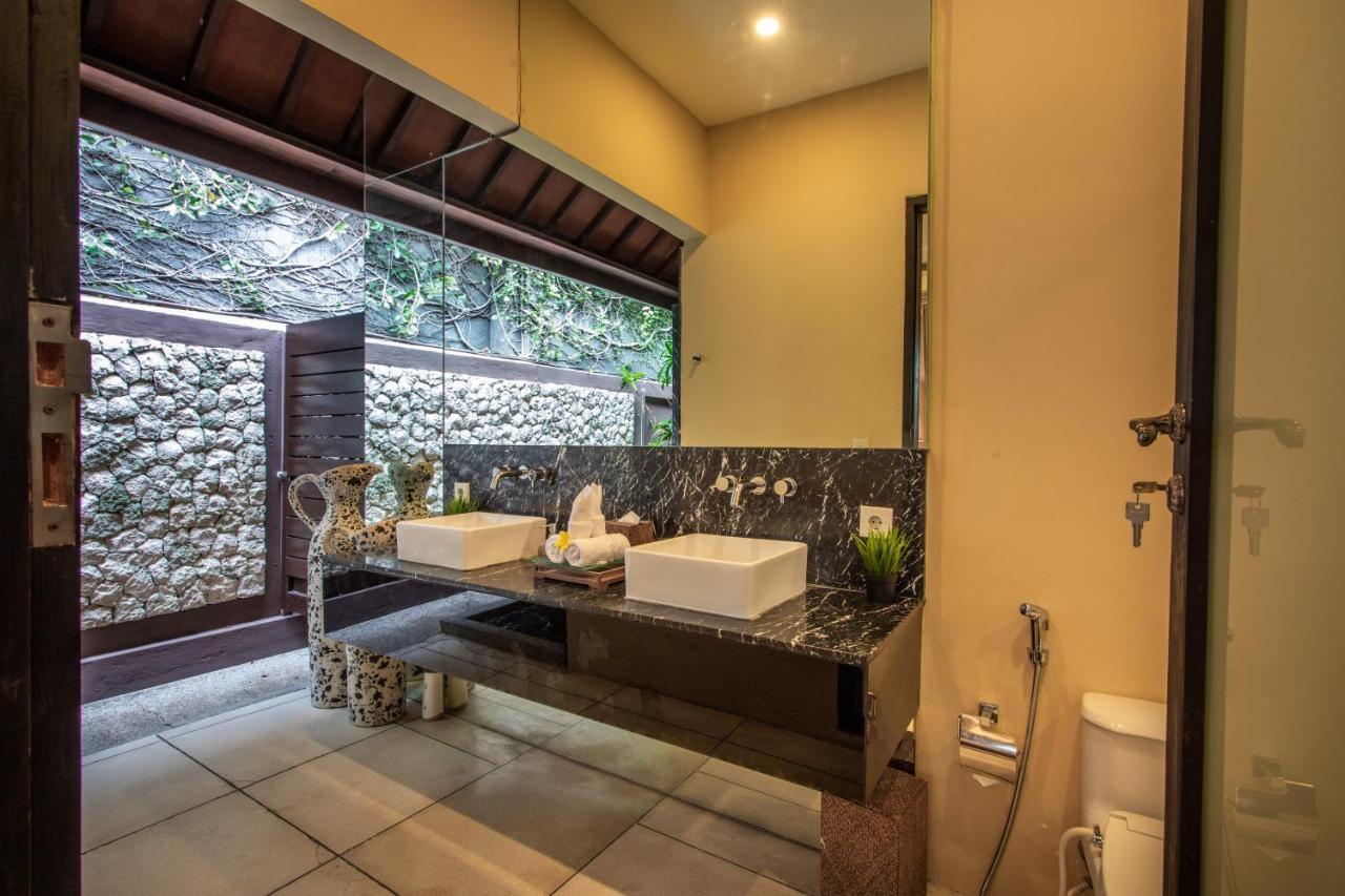 Asrina Villa'S Seminyak Экстерьер фото