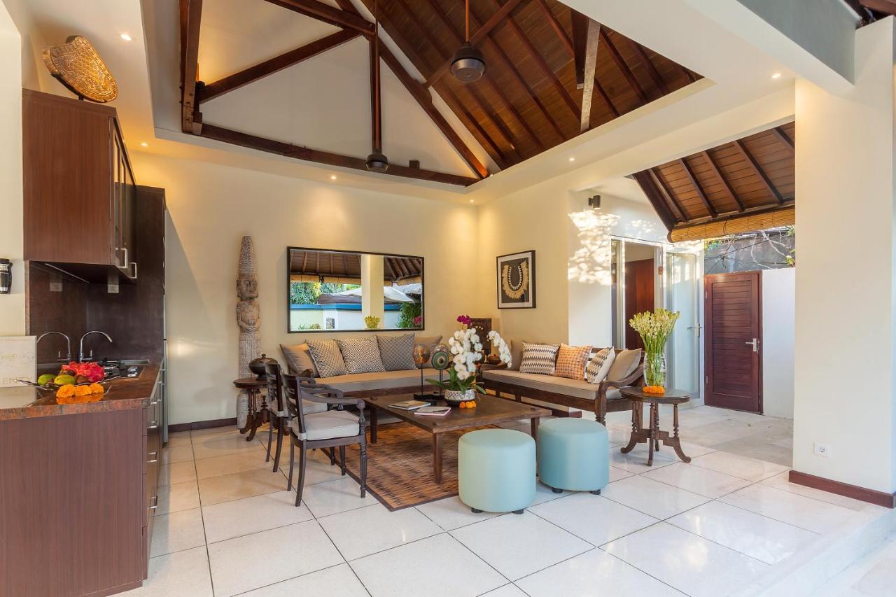 Asrina Villa'S Seminyak Экстерьер фото