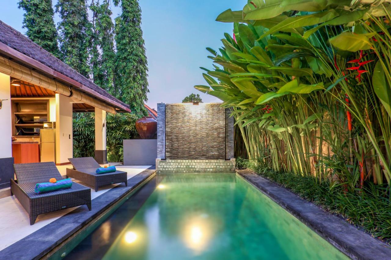 Asrina Villa'S Seminyak Экстерьер фото