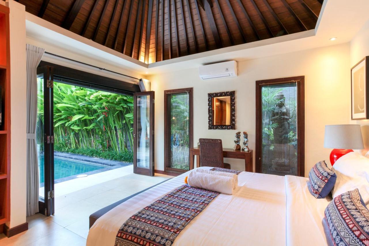 Asrina Villa'S Seminyak Экстерьер фото
